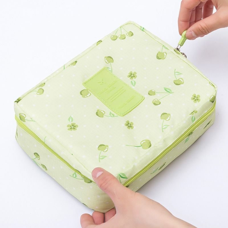 Travel wash bag Green